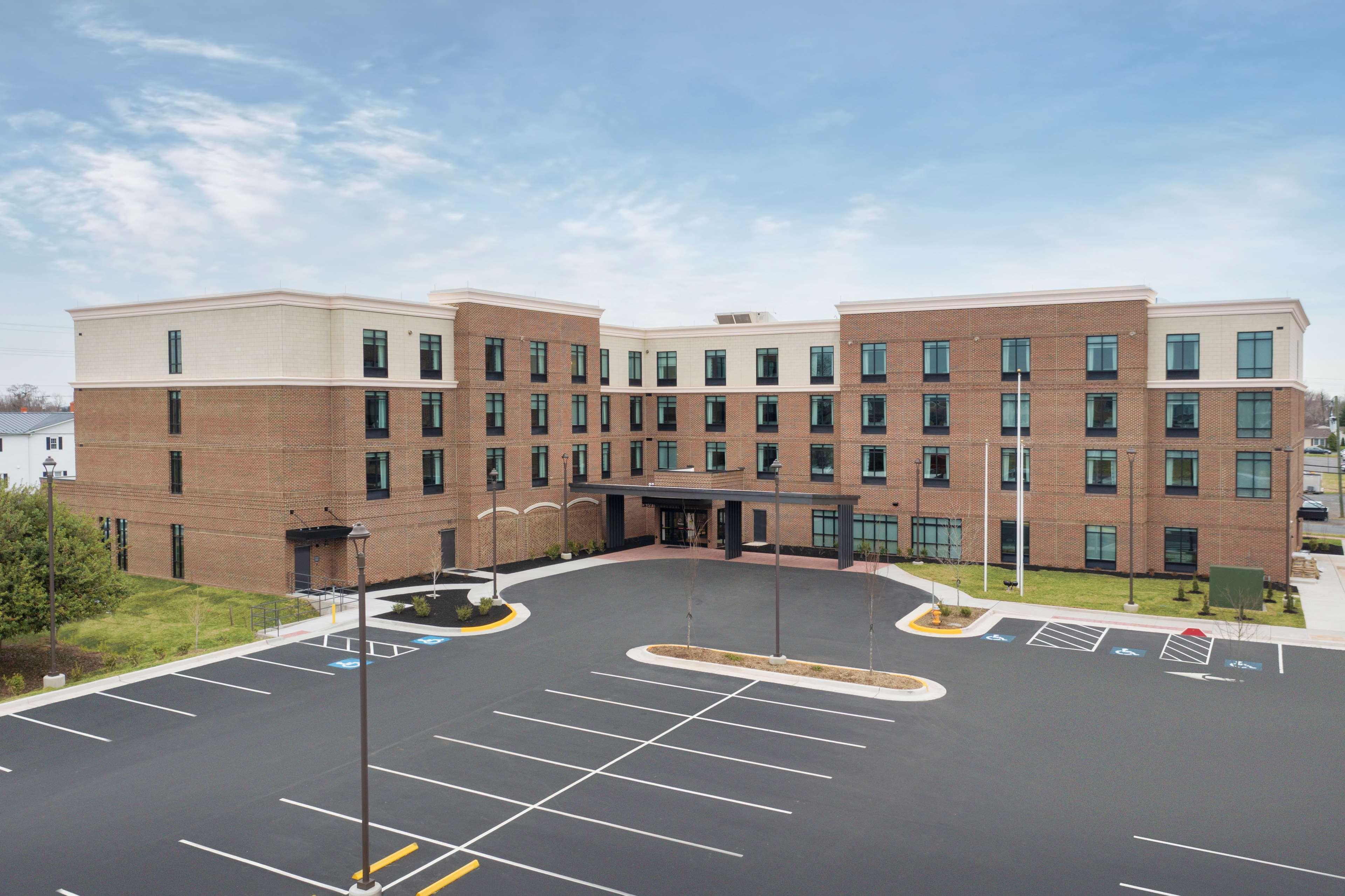 Hilton Garden Inn Haymarket Buitenkant foto