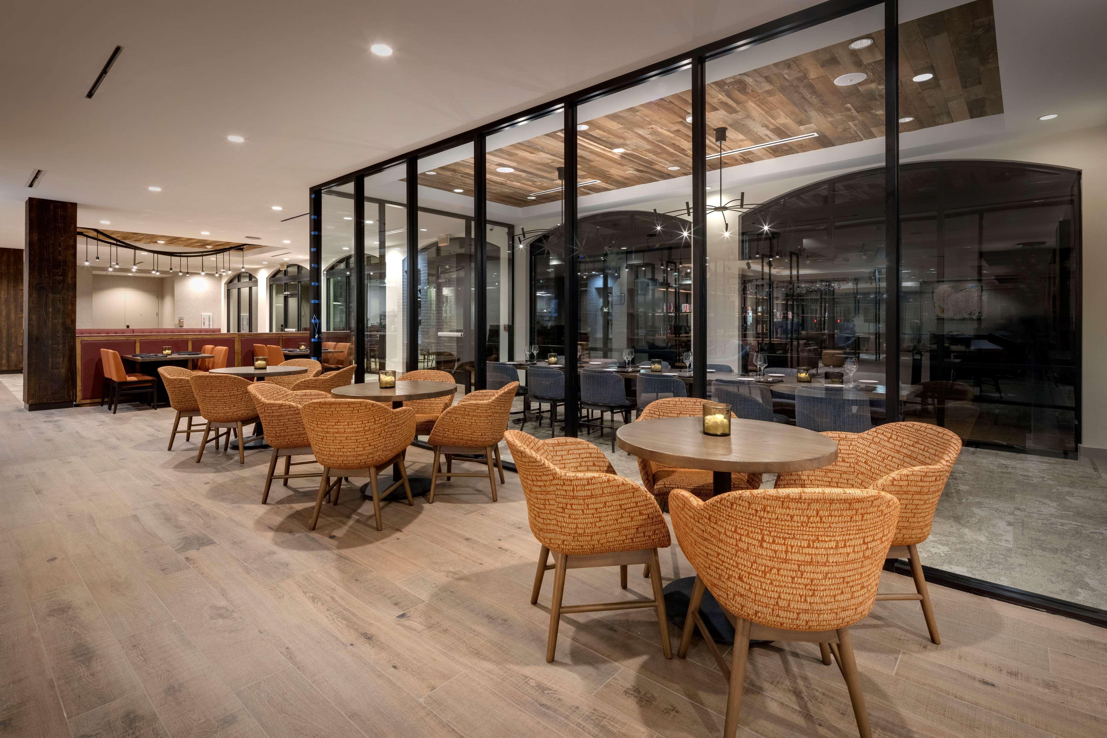 Hilton Garden Inn Haymarket Buitenkant foto