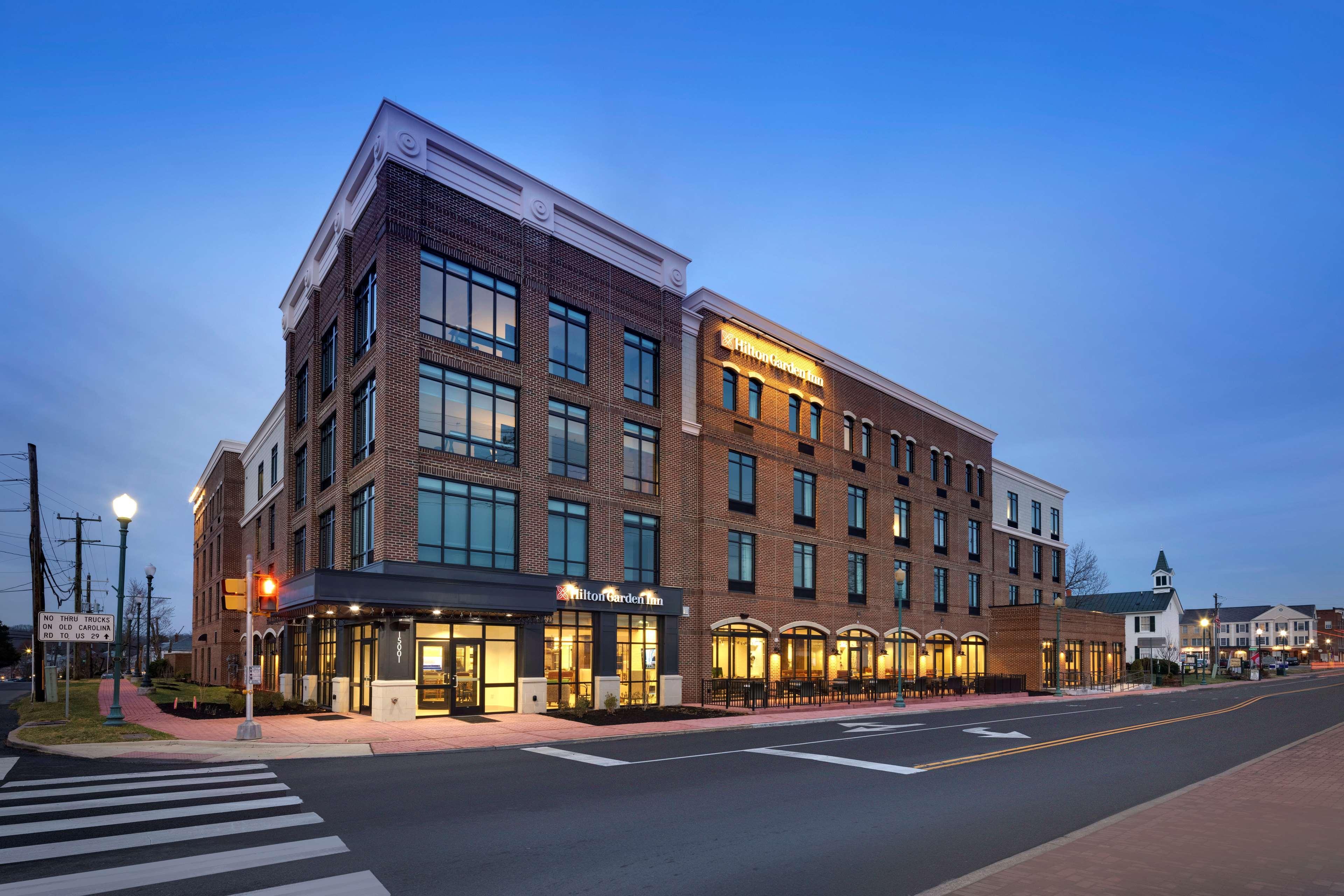 Hilton Garden Inn Haymarket Buitenkant foto