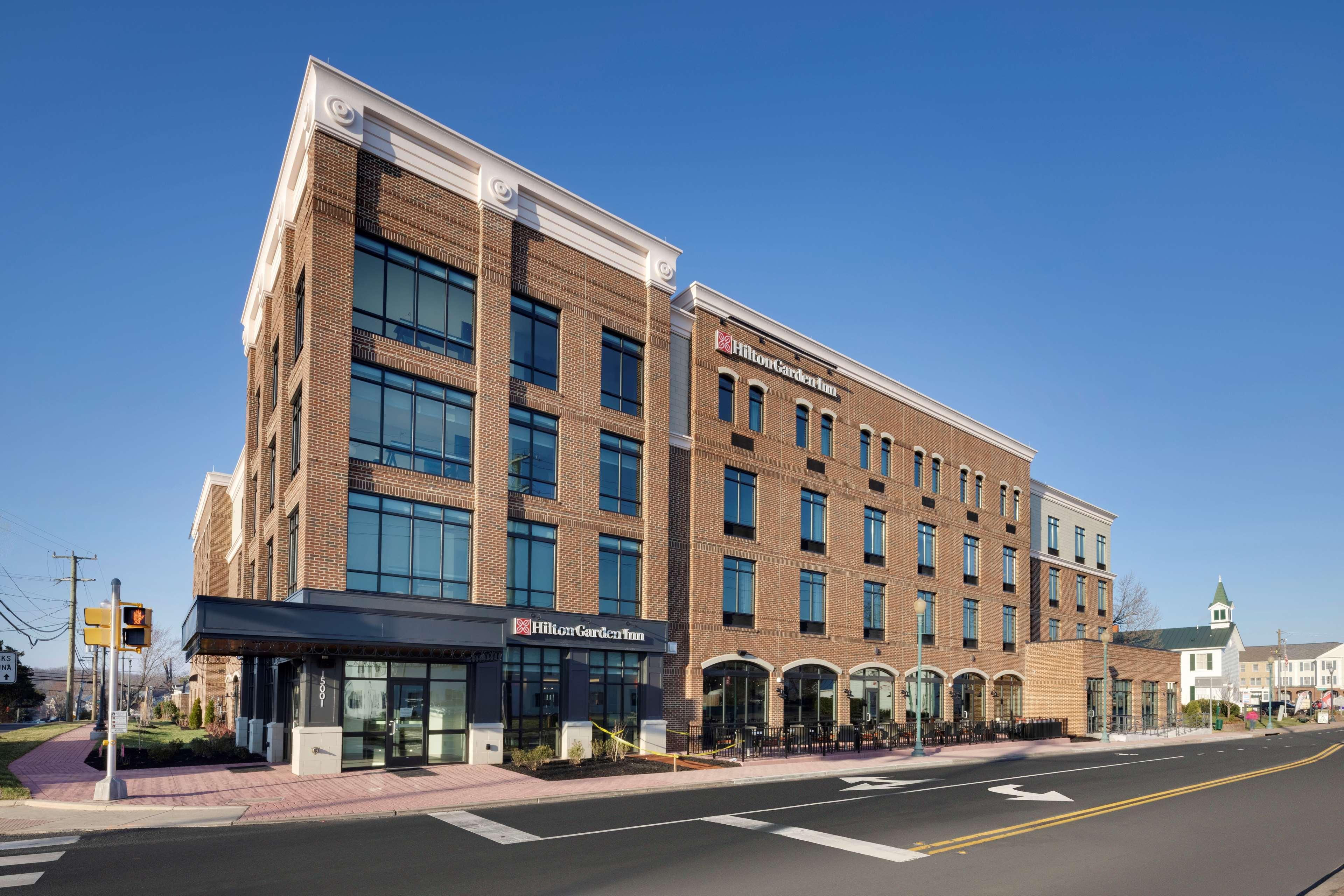 Hilton Garden Inn Haymarket Buitenkant foto