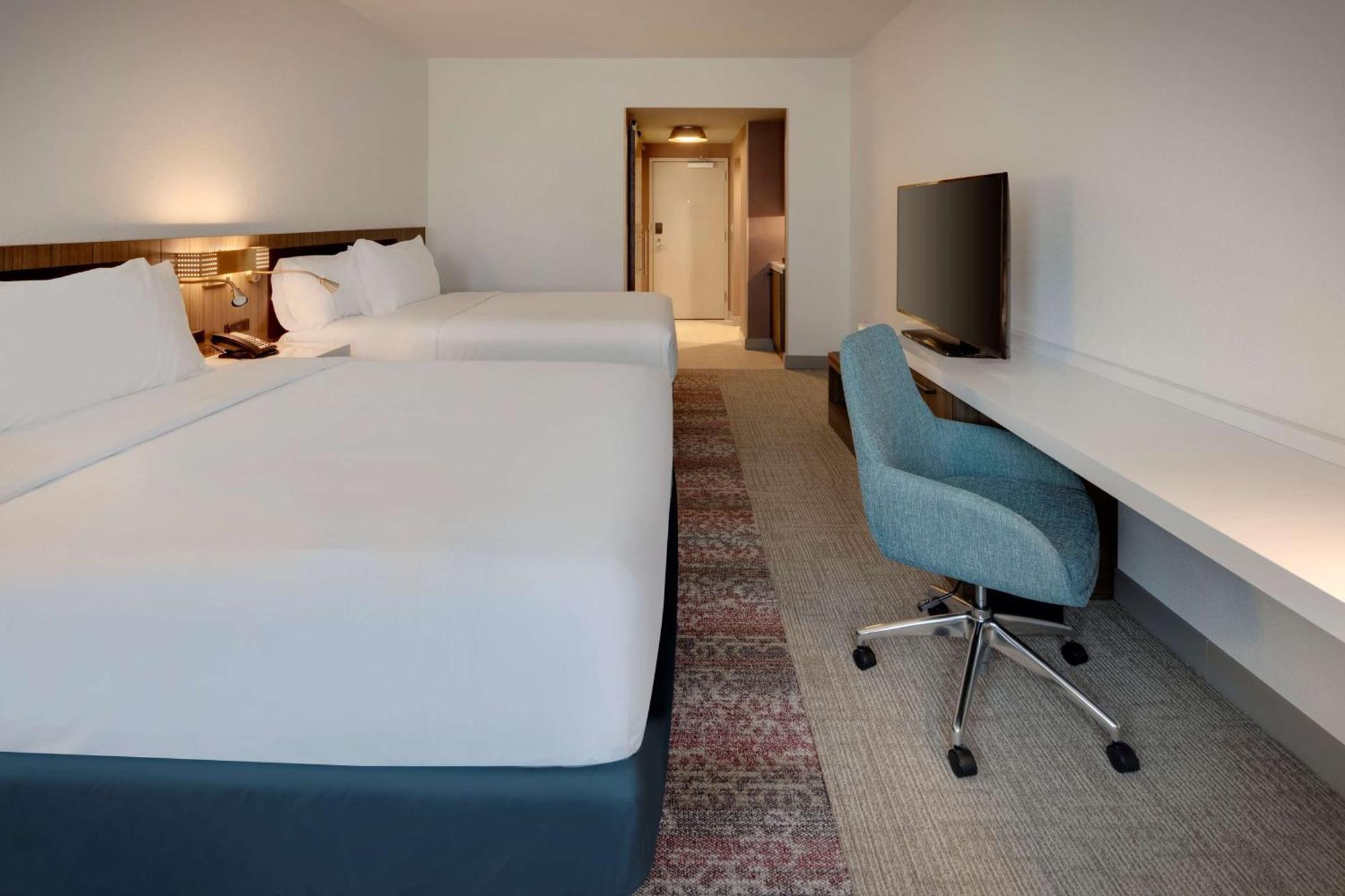 Hilton Garden Inn Haymarket Buitenkant foto
