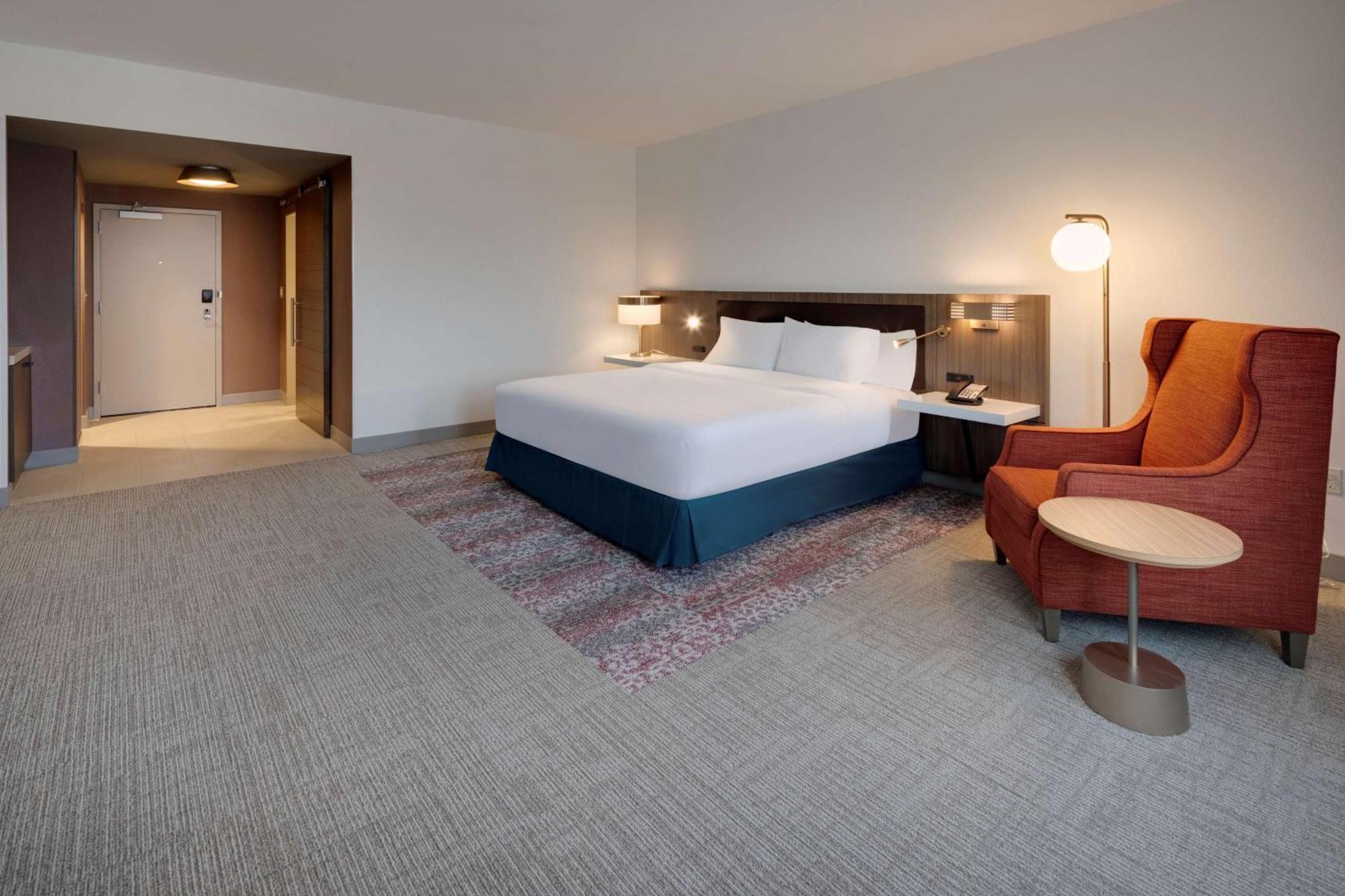 Hilton Garden Inn Haymarket Buitenkant foto