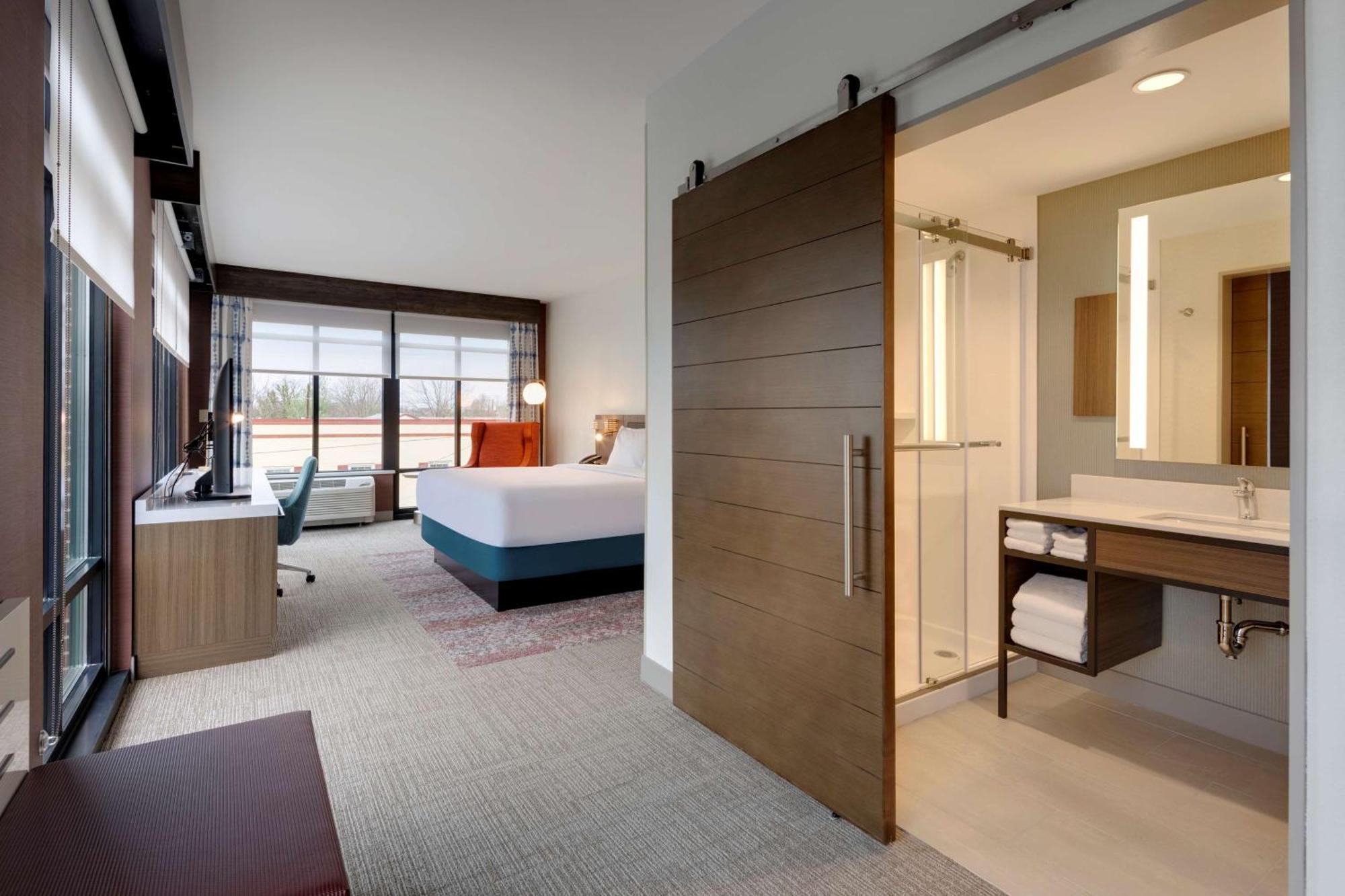 Hilton Garden Inn Haymarket Buitenkant foto